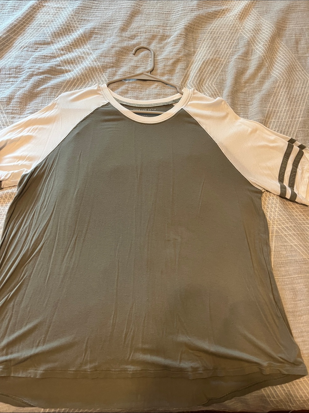 American Eagle Outfitters Olive Green & Cream Raglan Short Sleeve Tee